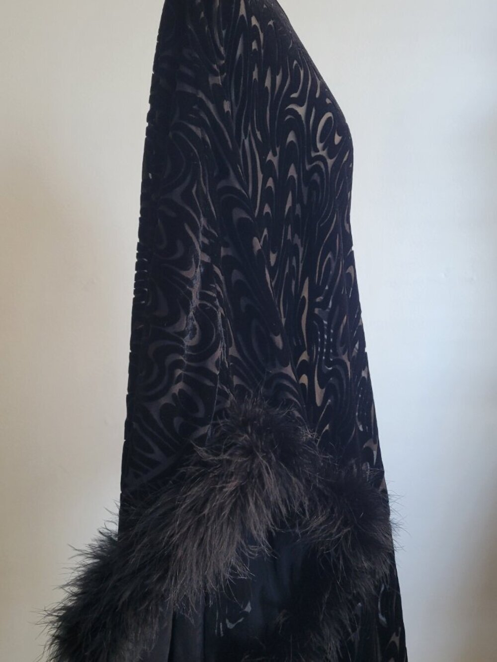 Chico’s Black Burnout Velvet Poncho with Faux Fur Fringe Accents - Picture 9 of 10